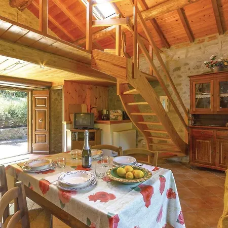 2 Bedroom Stunning In Casoli Lu
